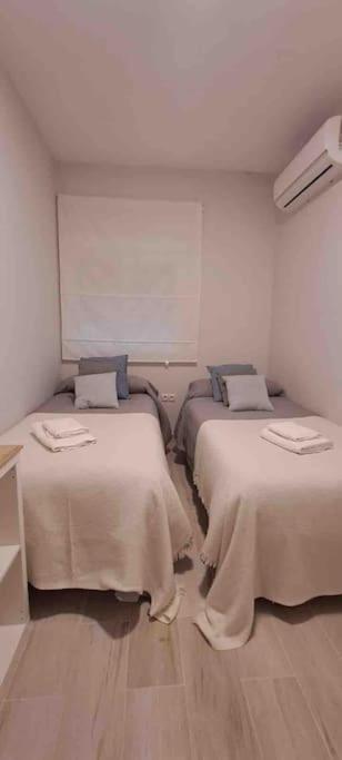 Appartement En Triana: Junto San Jacinto Parking Opcional *