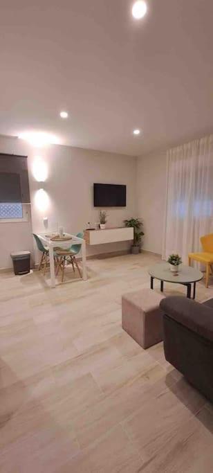 En Triana: Junto San Jacinto Parking Opcional Appartement *